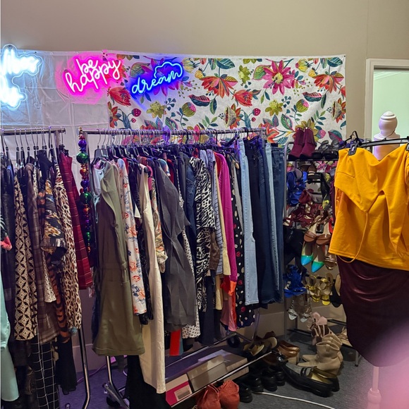 Sharing Mine 💕🙏🏾💕 - Picture 4 of 7